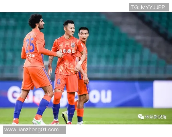 徐新抢断助力球队逆转胜利展现出色防守能力与比赛智慧