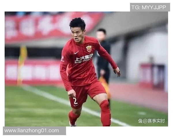 中超赛场李昂精彩破门助力球队赢得关键胜利展现出色竞技状态
